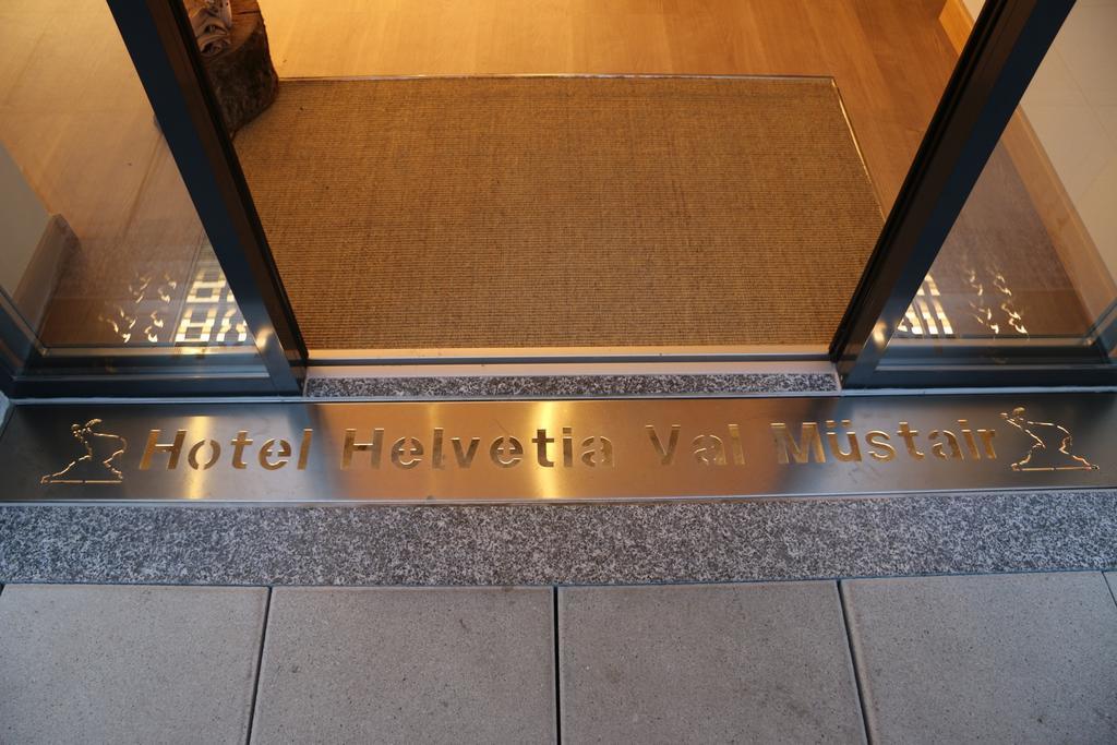 Hotel Helvetia Müstair المظهر الخارجي الصورة