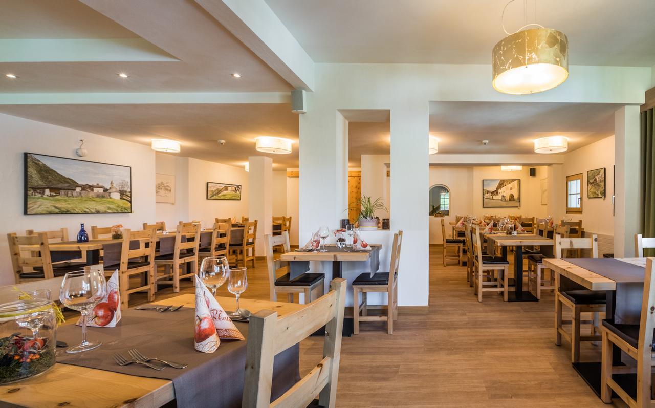 Hotel Helvetia Müstair المظهر الخارجي الصورة